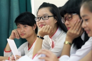 Học phí phổ thông cao nhất 300.000 đồng/tháng