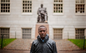 Từ bãi rác thẳng tiến đến Harvard